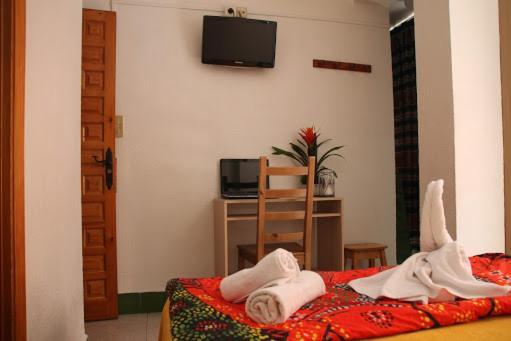 Hostal Estacion Альмерия Экстерьер фото