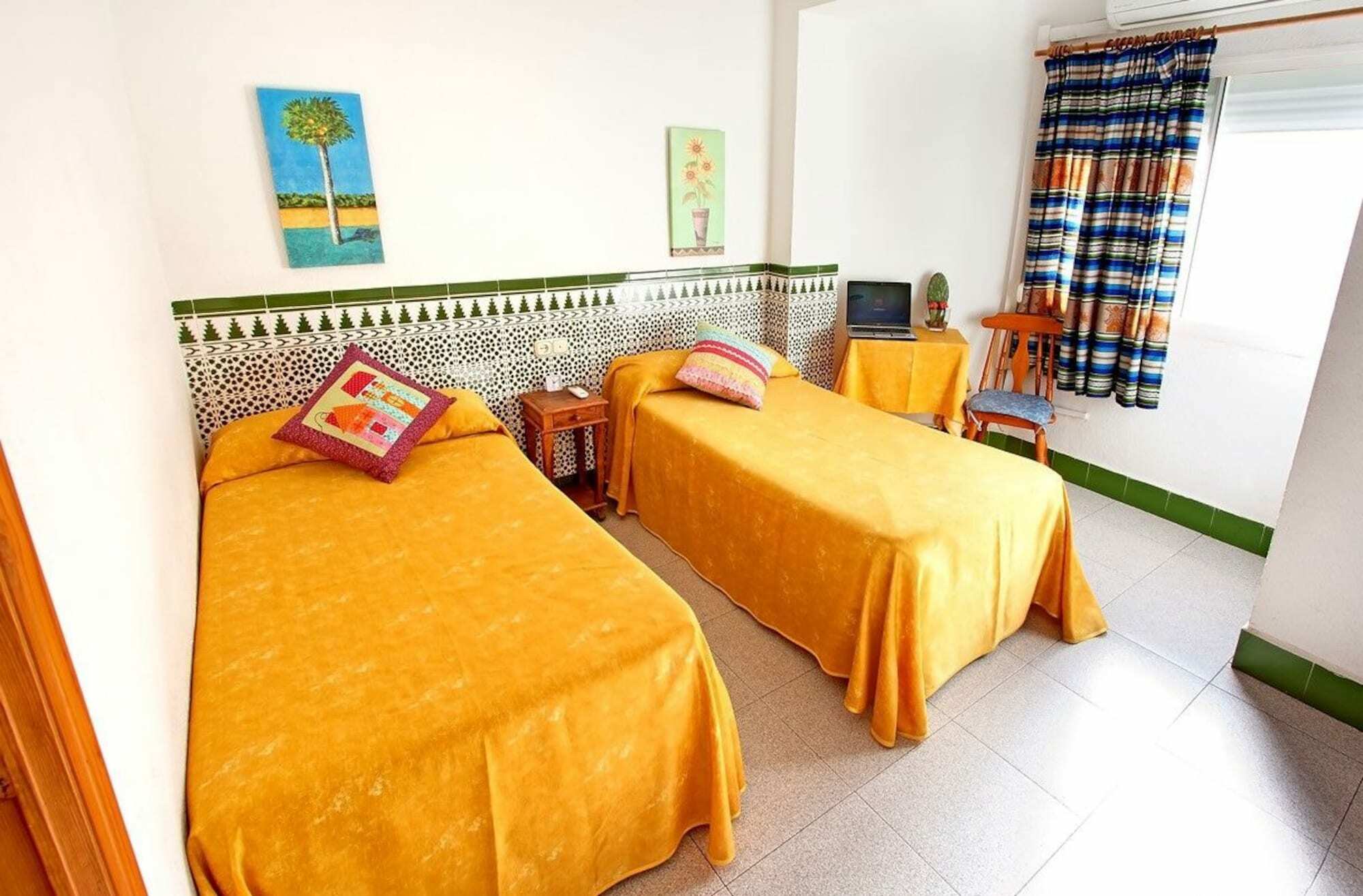 Hostal Estacion Альмерия Экстерьер фото